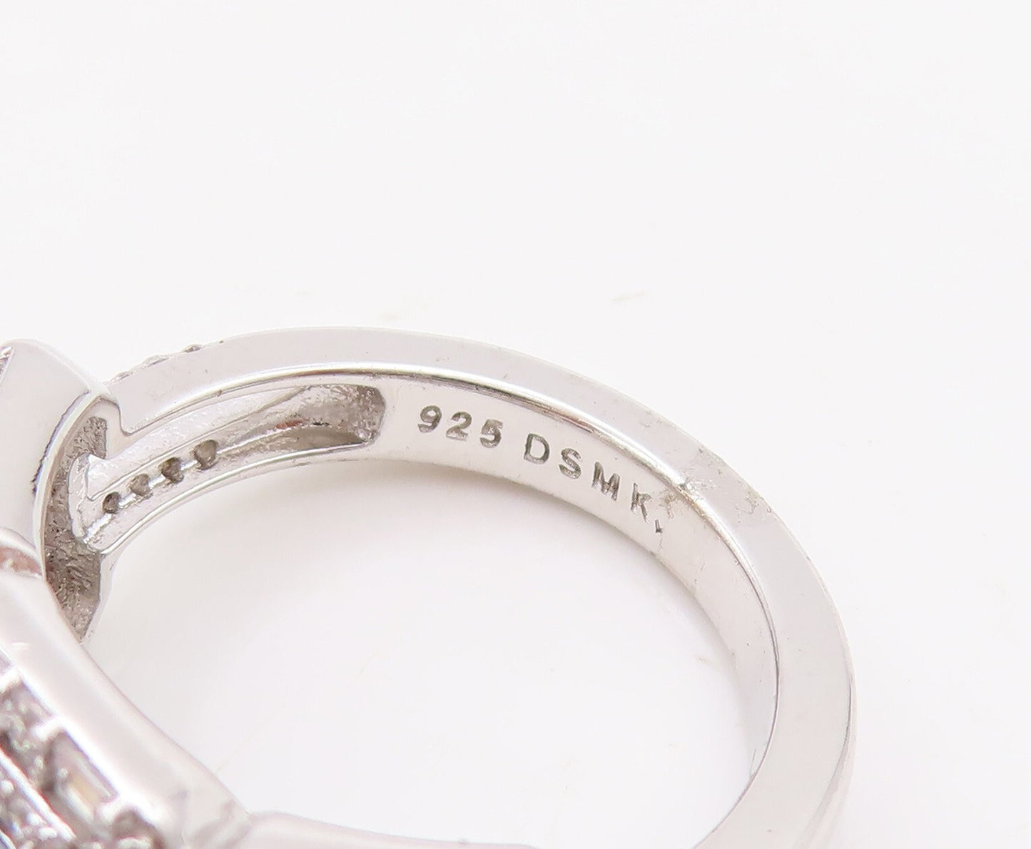 925 Sterling Silver Vintage Ring Rectangle Cut Blue & CZ Inlay  Sz 7  RG29497