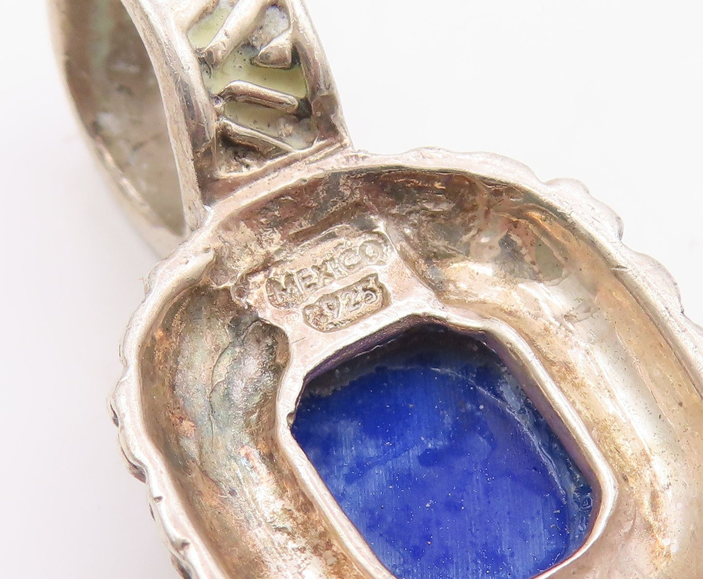 925 Sterling Silver  Vintage Lapis Lazuli Border Pattern Pendant  PT15830
