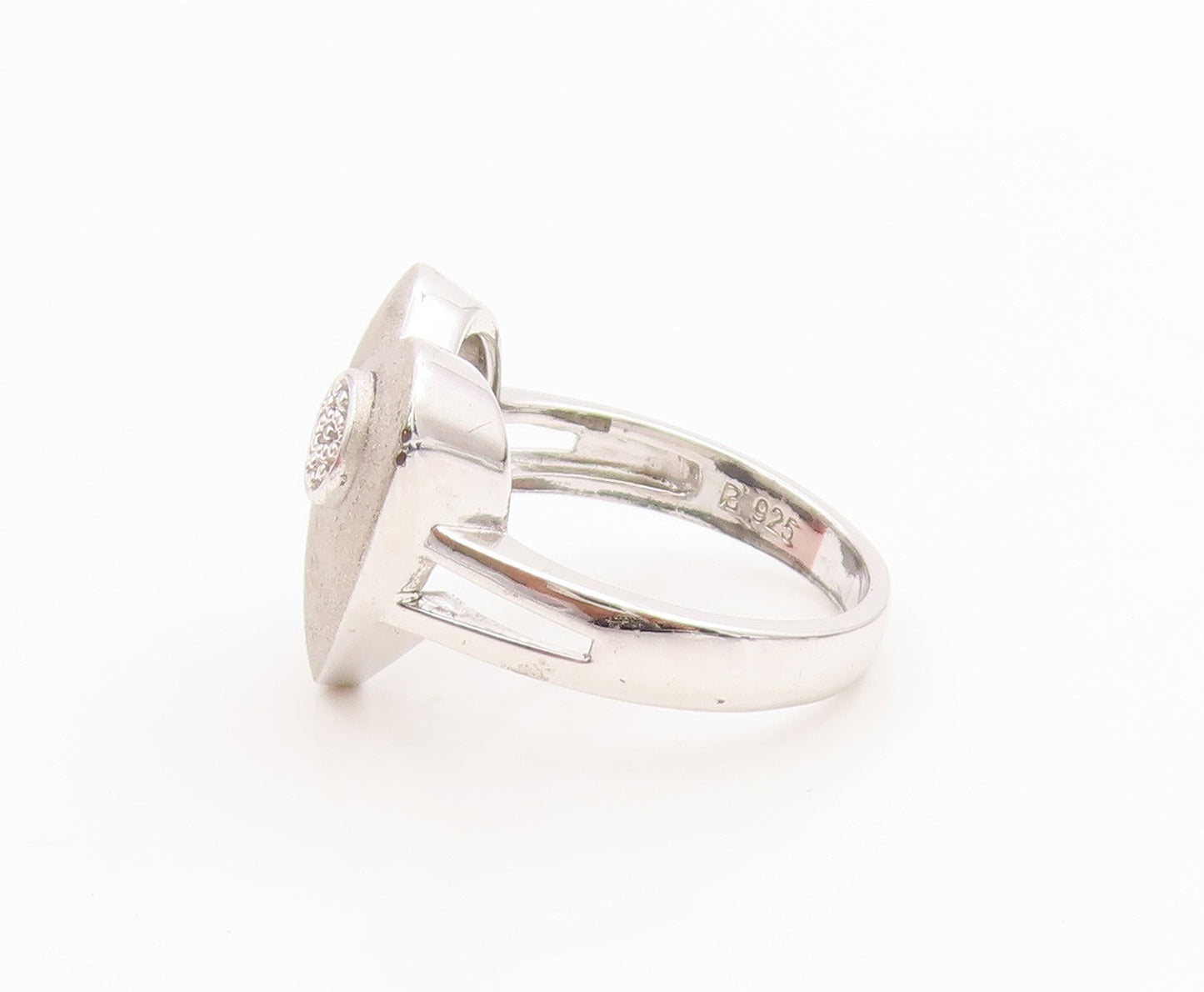 925 Sterling Silver Vintage Ring Modernist Topaz Love Heart Band  Sz 8  RG35978