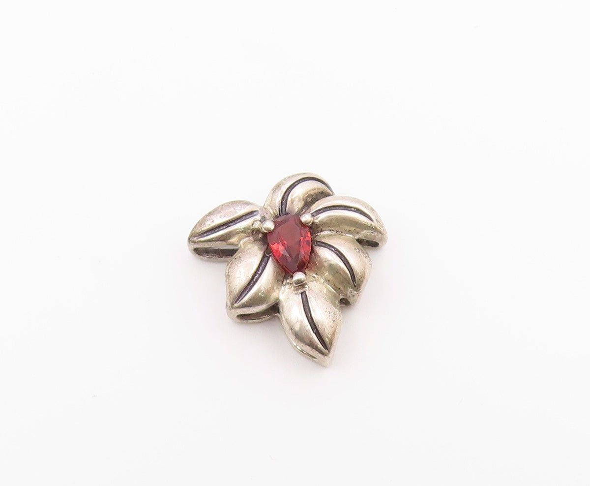 925 Sterling Silver  Vintage Garnet Floral Leaf Motif Pendant  PT16206