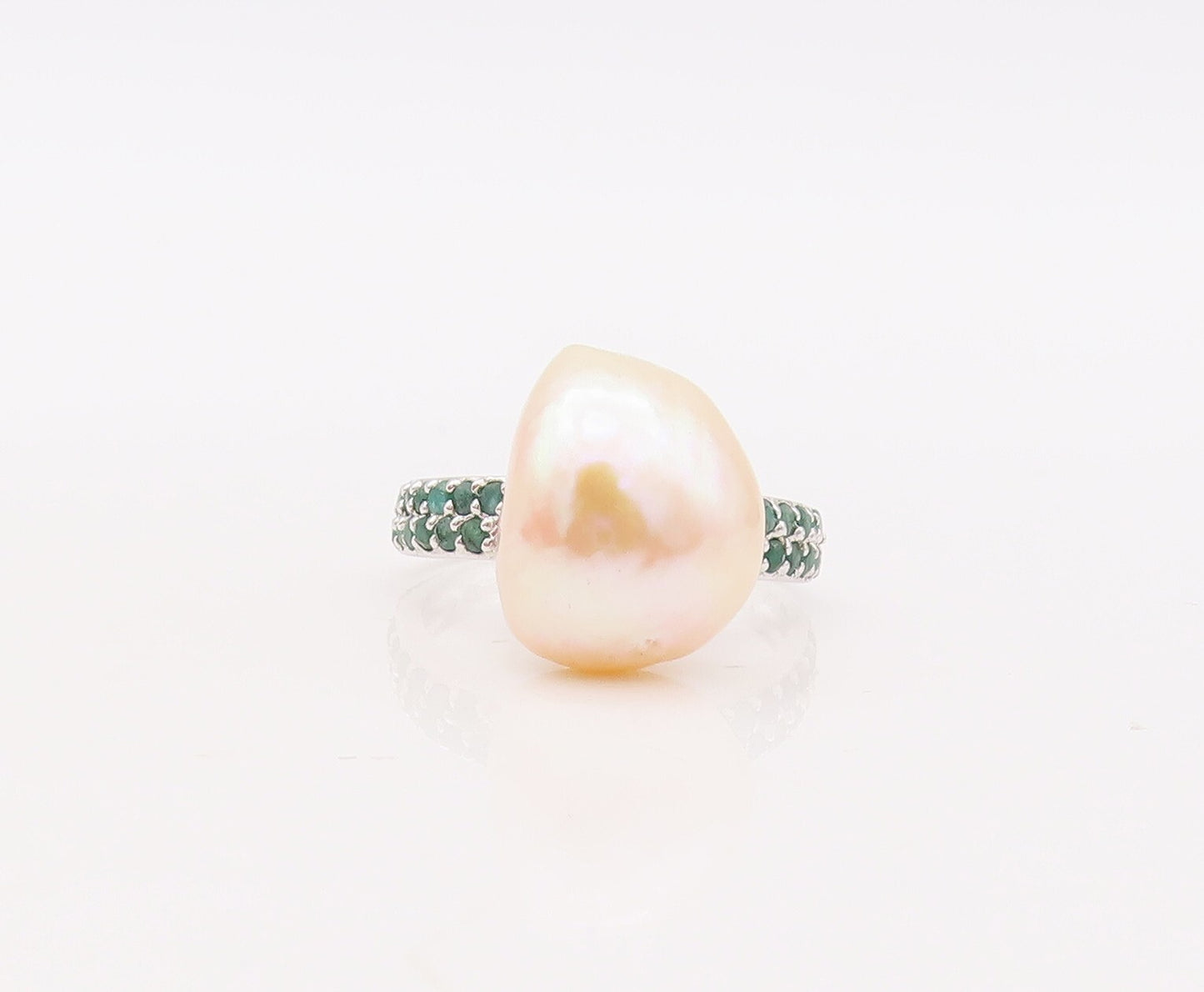 925 Sterling Silver Vintage Ring Amorphas Pearl Emerald Inlay Band Sz 8  RG29915