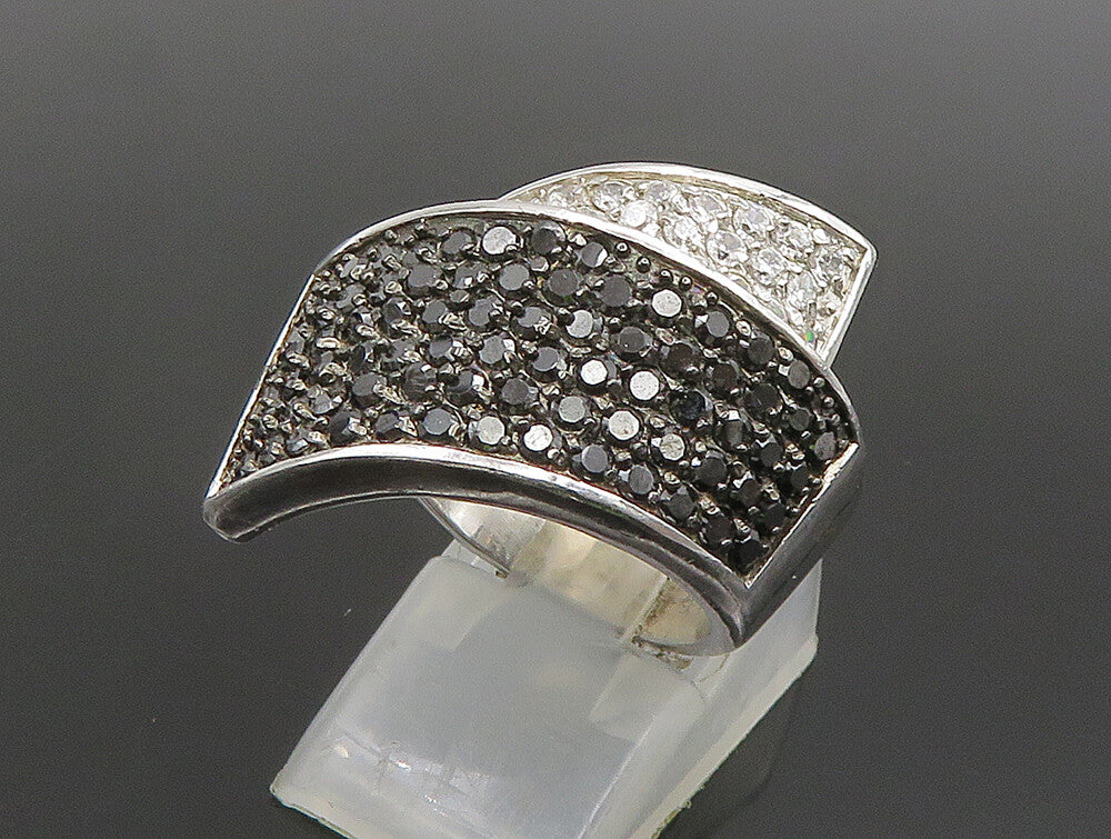 925 Silver  Vintage Overlapping Sapphire & Cubic Zirconia Ring Sz 7  RG24503