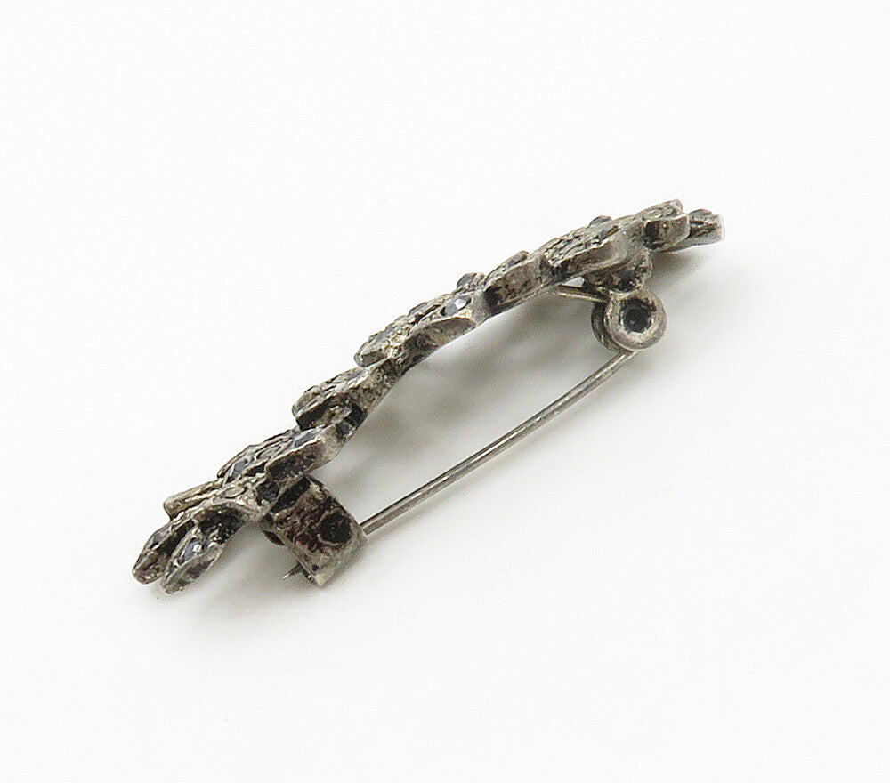 925 Sterling Silver  Vintage Shiny Hematite Floral Design Brooch Pin  BP5971