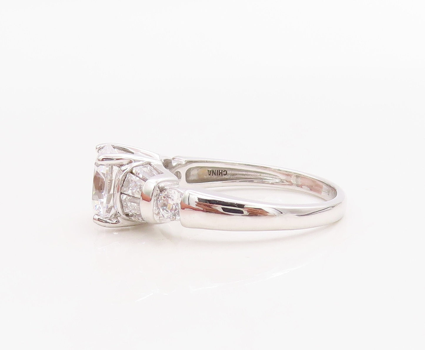 925 Sterling Silver Vintage Ring Designer Round & Rectangle Cut CZ Sz 7  RG30740