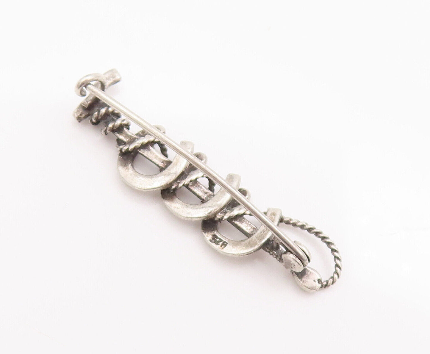 925 Sterling Silver Vintage Brooch Pin Solid 3D Carved Horse Shoe & Whip BP10825