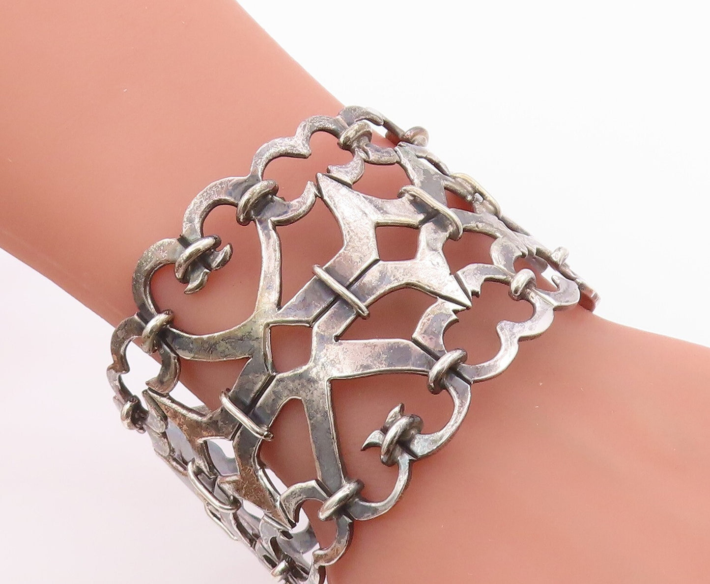 925 Sterling Silver Vintage Bracelet Dark Tone Cutout Heart Linked Cuff  BT11127