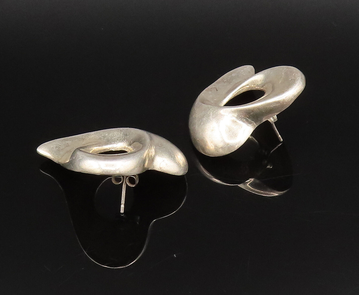 925 Sterling Silver  Vintage Open Hole Floating Love Heart Earrings  EG12164