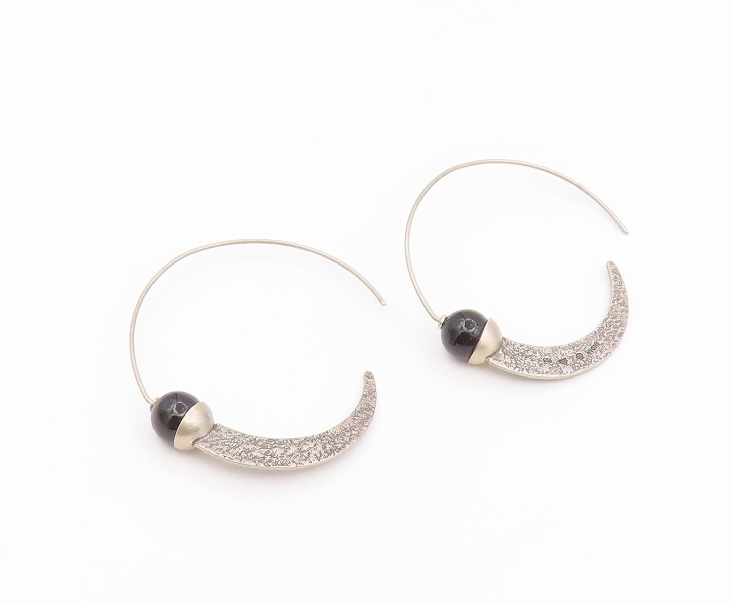 925 Sterling Silver Vintage Earrings SILPADA Black Chalcedony Moon Arch  EG14511