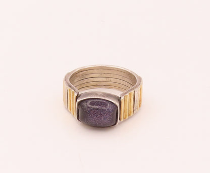 18K GOLD & 925 Silver  Vintage Goldstone Two Tone Band Ring Sz 7.5  RG26569