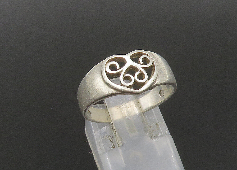 925 Sterling Silver  Vintage Shiny Swirl Love Heart Band Ring Sz 7  RG22921