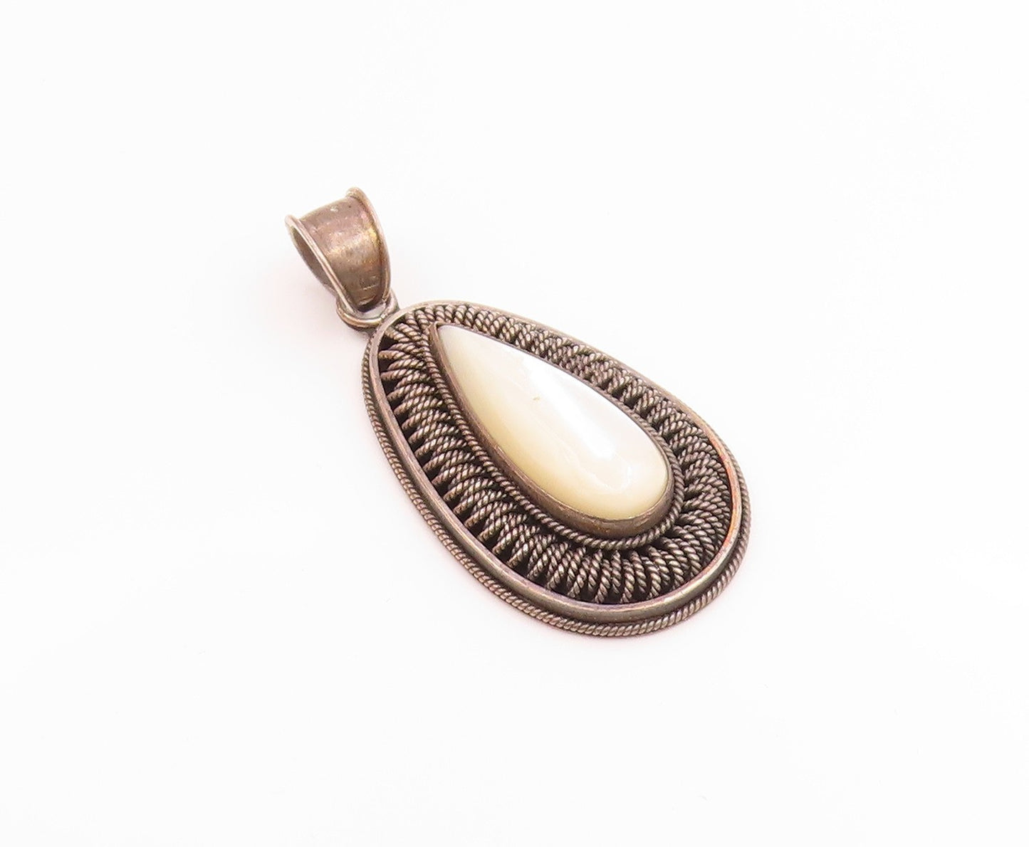 BALI 925 Silver  Vintage Mother Of Pearl Rope Twist Pear Shape Pendant PT21023