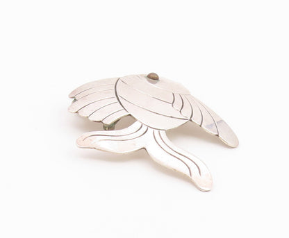 MEXICO 925 Sterling Silver  Vintage Two Tone Fish Motif Brooch Pin  BP8192