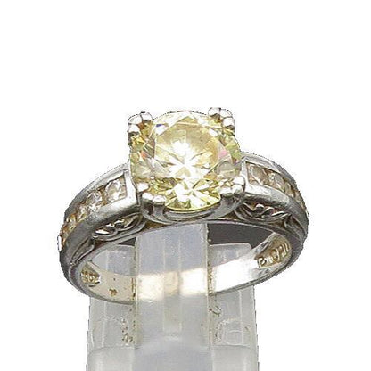 925 Sterling Silver  Vintage Shiny Cubic Zirconia Band Ring Sz 7.5  RG21790