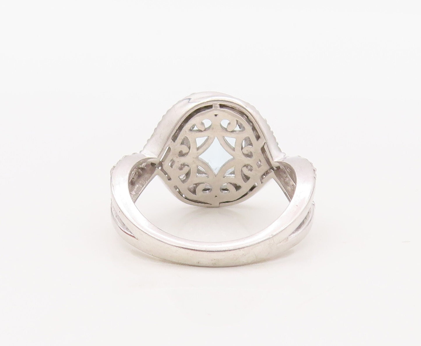 925 Sterling Silver Vintage Ring Designer Oval Blue Halo White CZ  Sz 8  RG30621