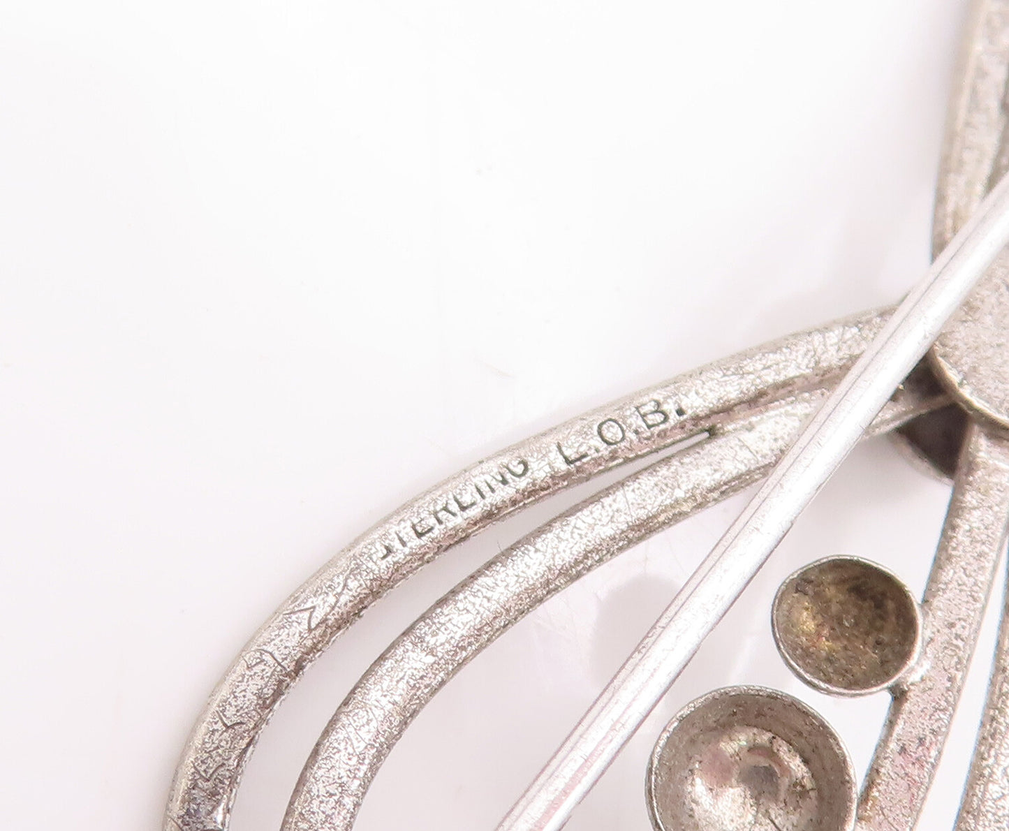 925 Sterling Silver Vintage Brooch Pin Double Ribbon Cutout Beaded Bow  BP11114