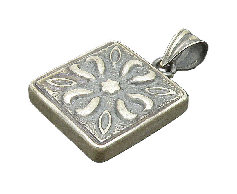 ASUR 925 Silver  Vintage Etched Flower Pedals Motif Square Pendant  PT20190