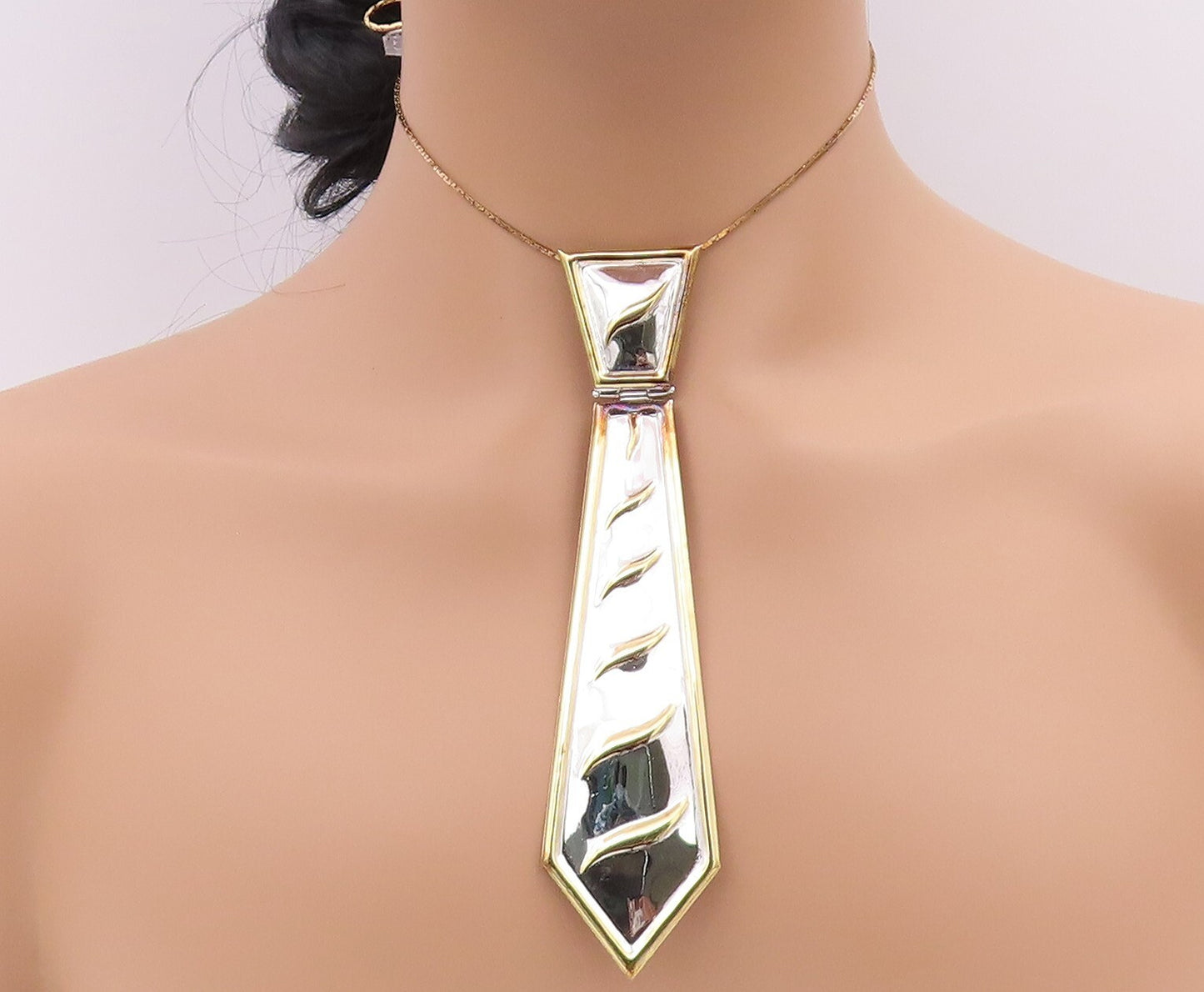925 Sterling Silver Vintage Necklace Gold Plated Designer Tie Design Cut  NE4433