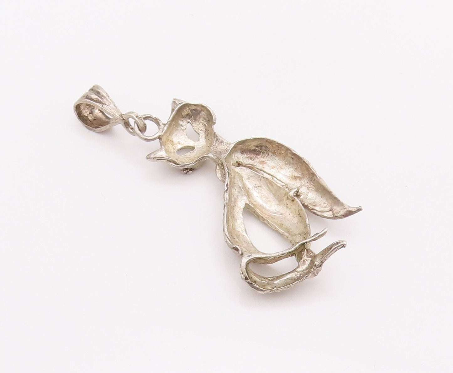 925 Sterling Silver Vintage Pendant Solid Dented Carved Designer Cat   PT22975