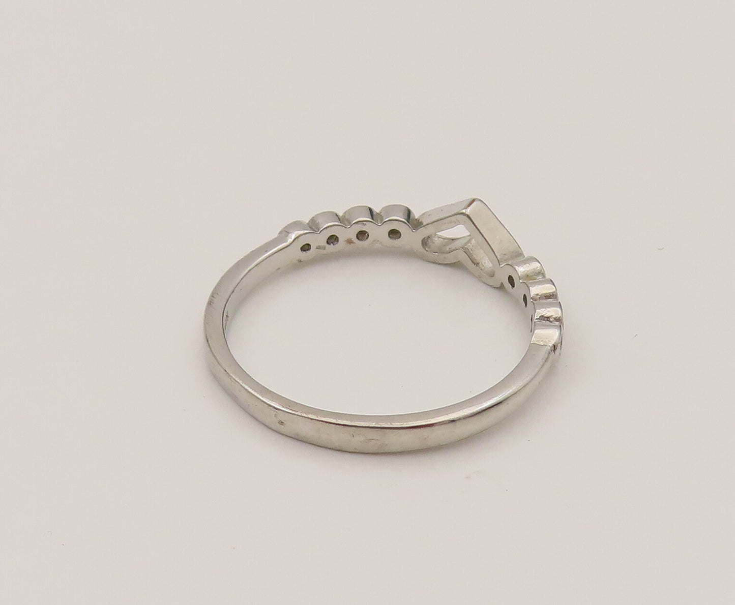 925 Sterling Silver  Vintage Dainty Open Heart & Topaz Ring Sz 7.5  RG26442