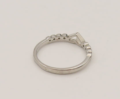 925 Sterling Silver  Vintage Dainty Open Heart & Topaz Ring Sz 7.5  RG26442