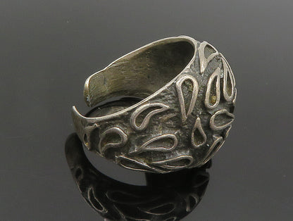 925 Sterling Silver Vintage Scattered Teardrop Pattern Dome Ring Sz 10 RG24425