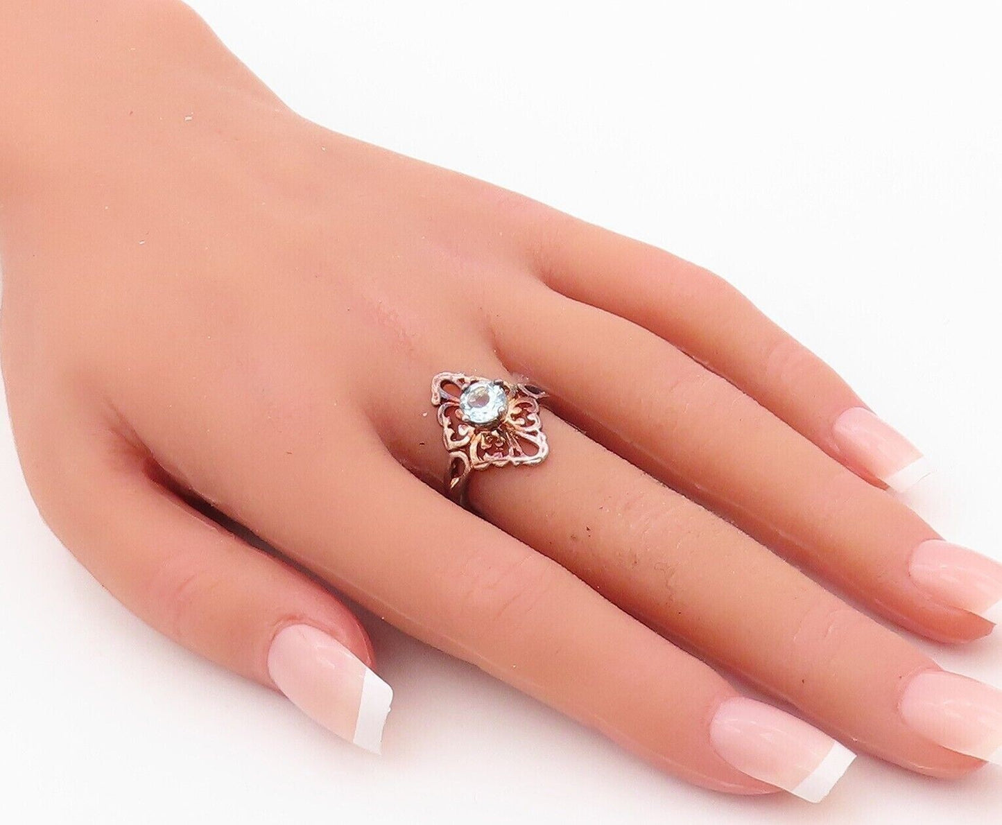 925 Sterling Silver Vintage Ring Floral Cutout Blue Topaz  Sz 7  RG29942