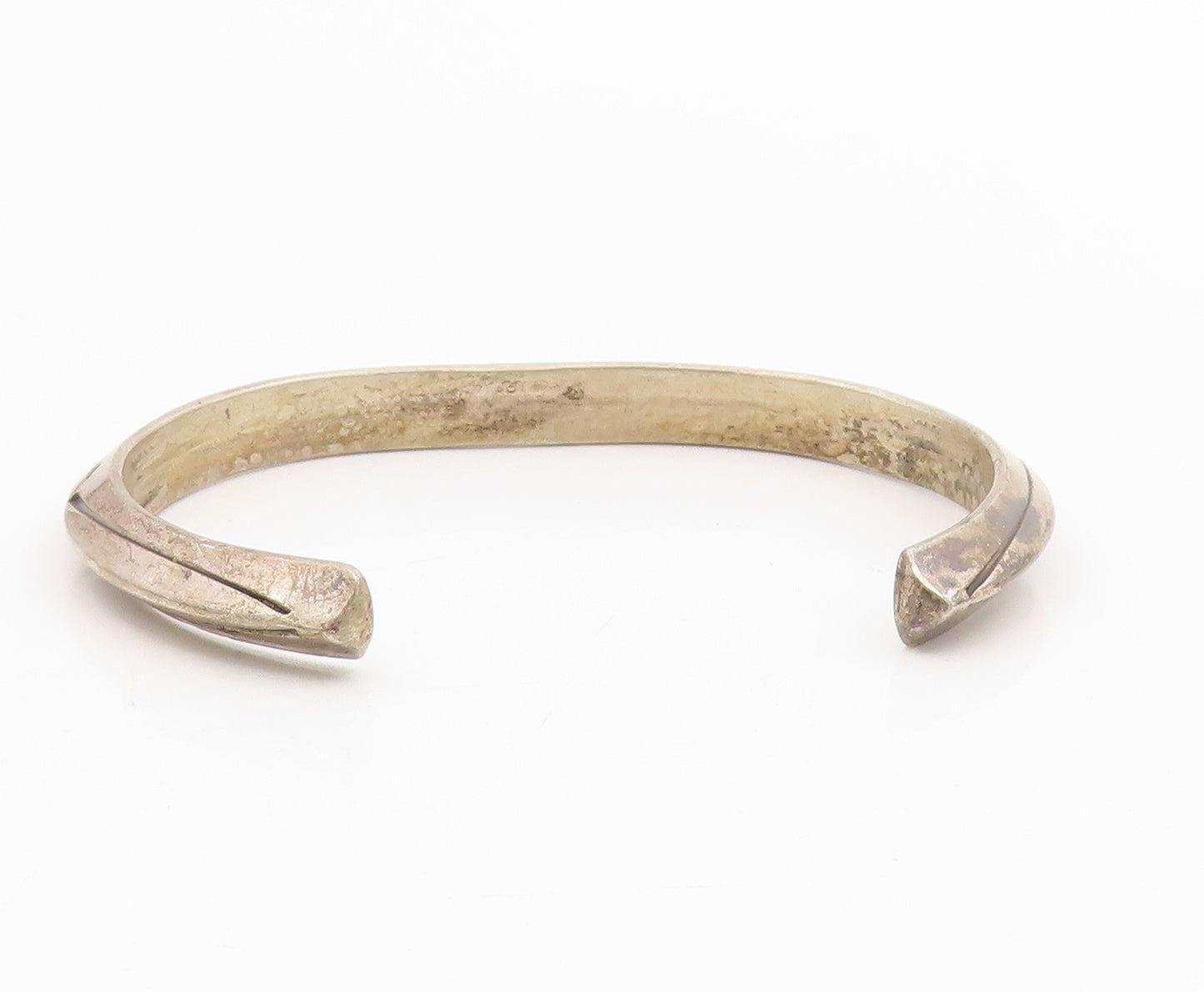 925 Sterling Silver Vintage Bracelet NAVAJO Engraved Knife Edge Cuff  BT11587