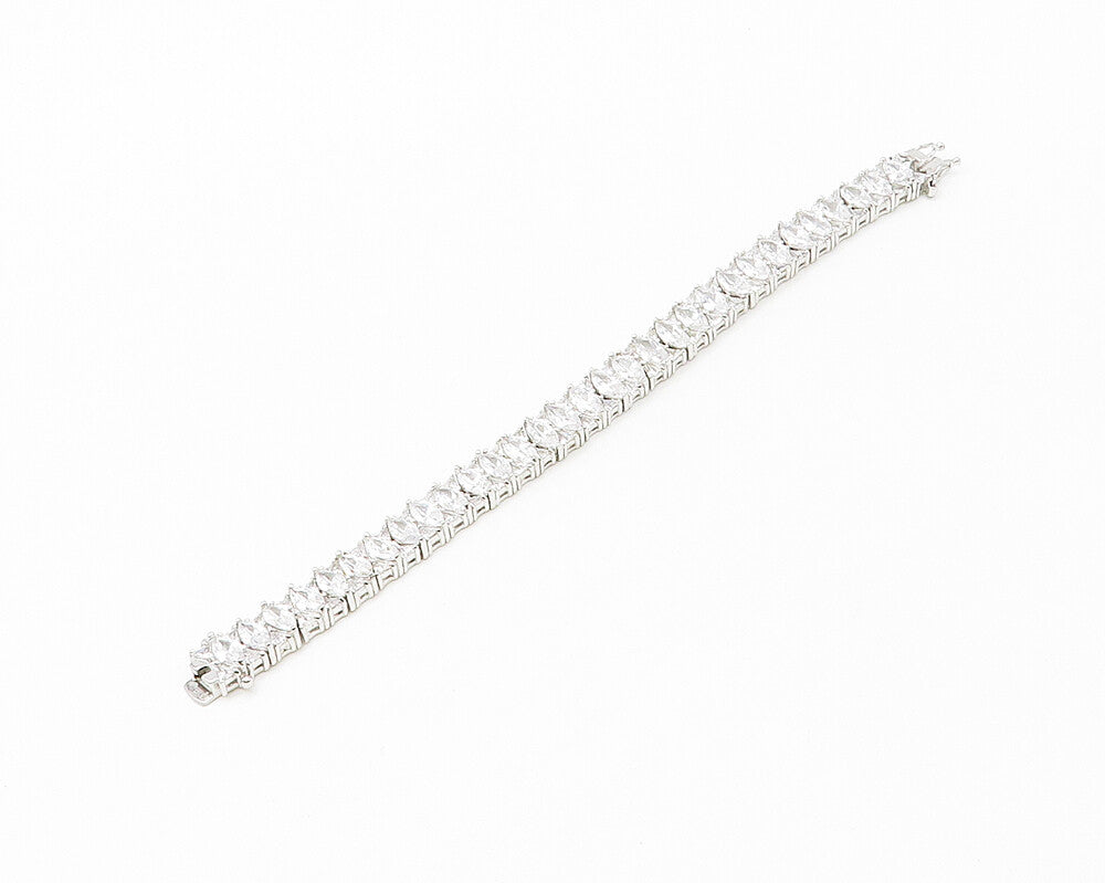 925 Sterling Silver  Sparkling Cubic Zirconia Hinge Chain Bracelet  BT6921