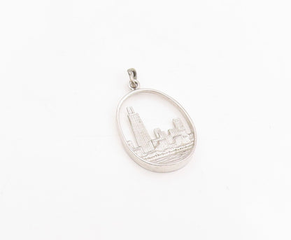 925 Sterling Silver Vintage Pendant Chicago Cityscape Skyline Souvenir  PT25711