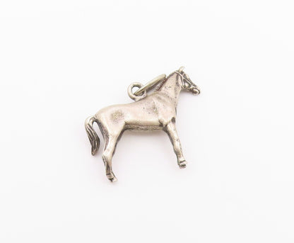 925 Sterling Silver  Vintage Standing Horse Animal Motif Pendant  PT17139