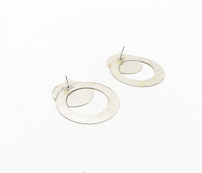 DESIGNER 925 Silver  Vintage Shiny Etched Pattern Dangle Earrings  EG4933