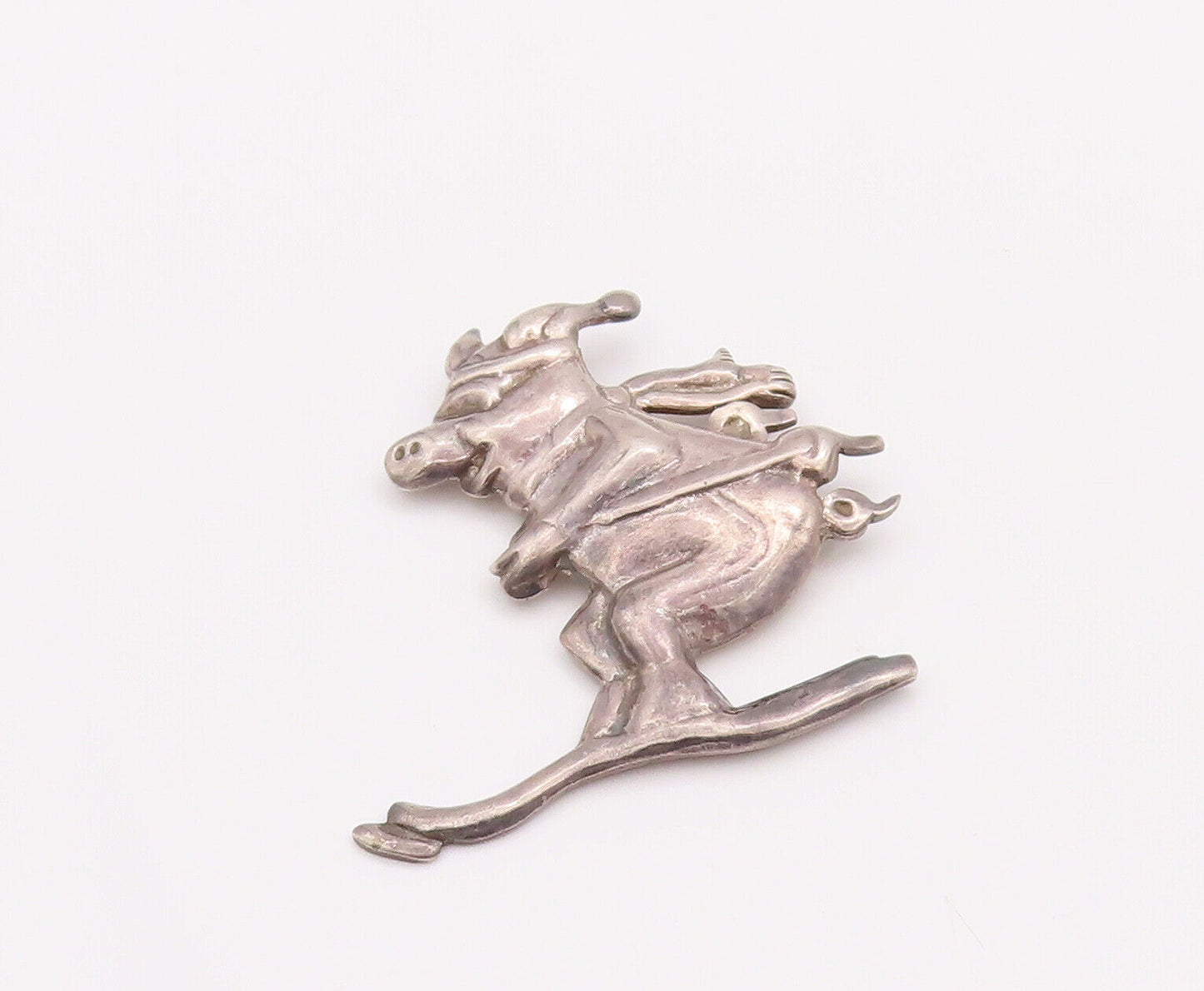 925 Sterling Silver Vintage Brooch Pin MEXICO Carved Happy Skiing Pig  BP10799