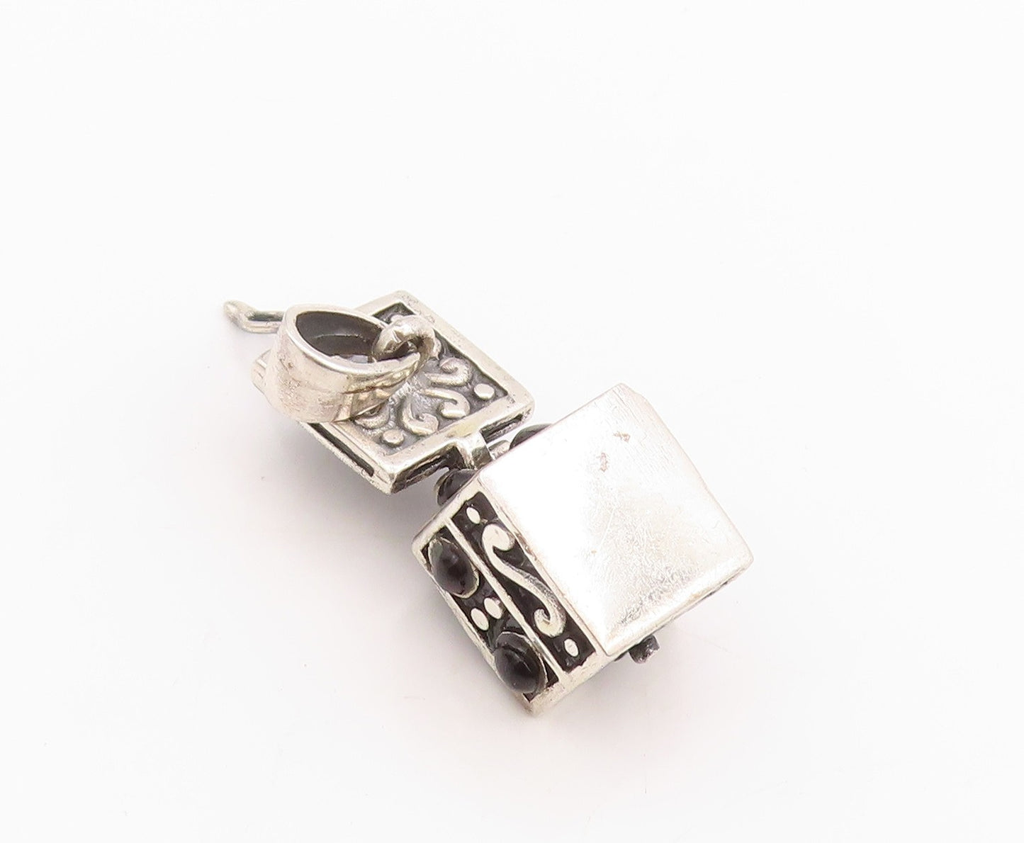 925 Sterling Silver Vintage Pendant Onyx Swirly Carved Box Charm OPENS  PT24701
