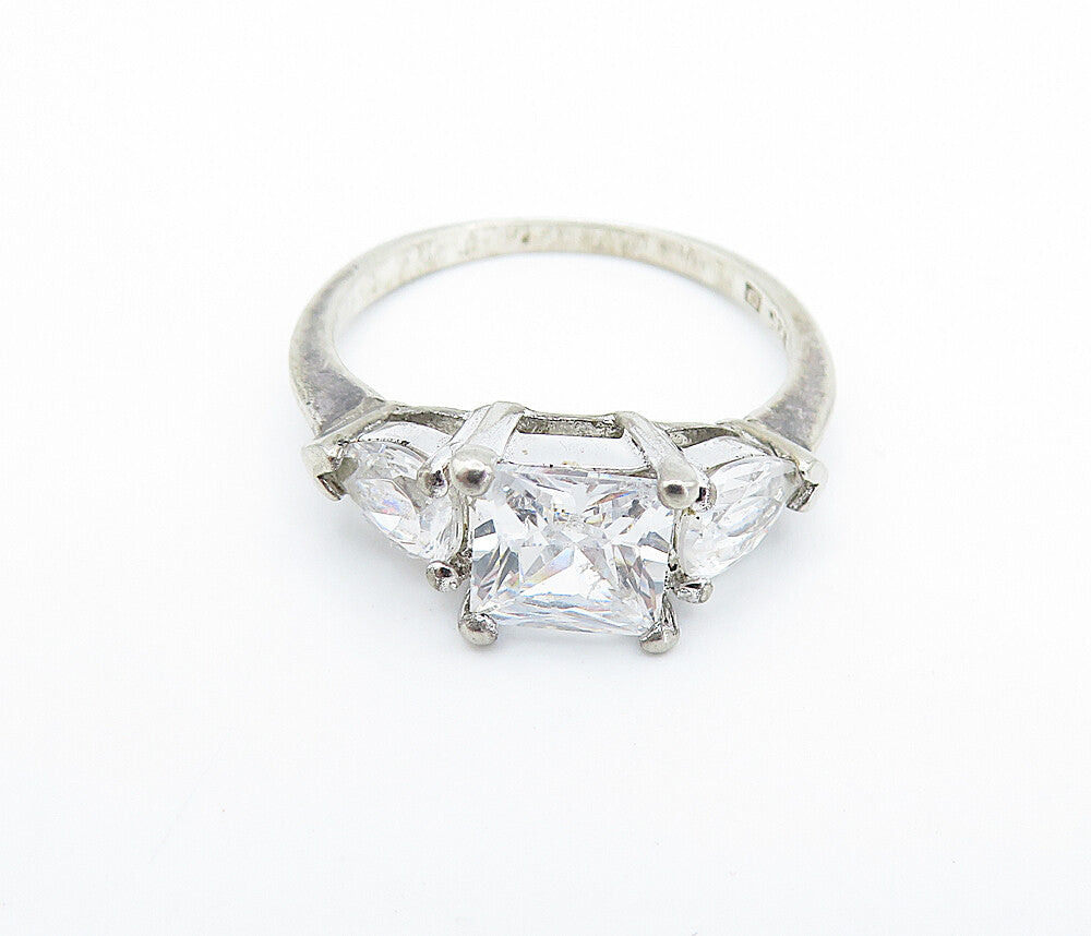 925 Sterling Silver  Vintage Cubic Zirconia 3 Stone Band Ring Sz 6  RG6748