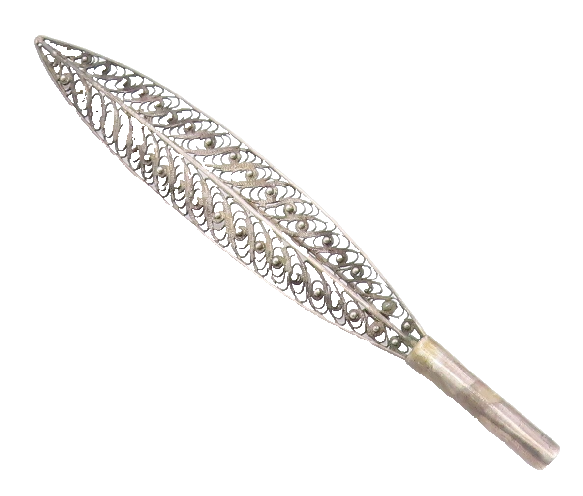 925 Sterling Silver  Vintage Swirl Filigree Feather Motif Brooch Pin  BP3914