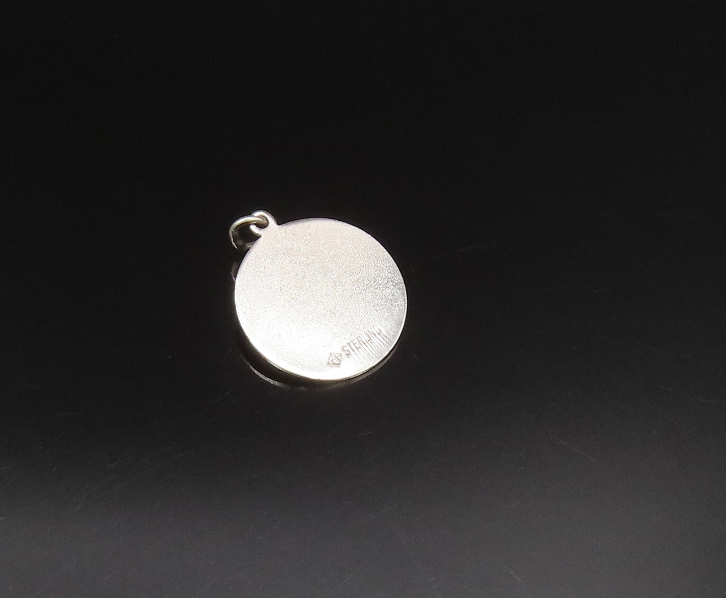 925 Silver  Vintage Engraved Merry Christmas Garnet Medal Pendant  PT21096