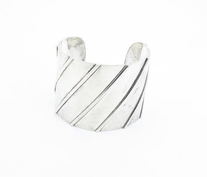 925 Sterling Silver  Vintage Shiny Slanted Pattern Wide Cuff Bracelet  BT2652