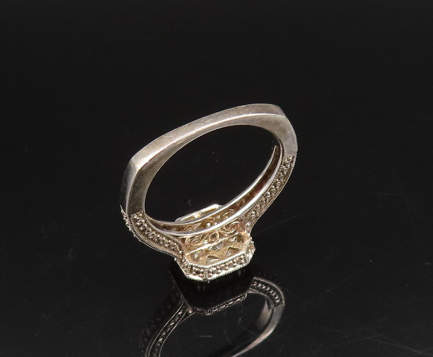 925 Sterling Silver  Vintage Square Cubic Zirconia Halo Ring Sz 7  RG25994
