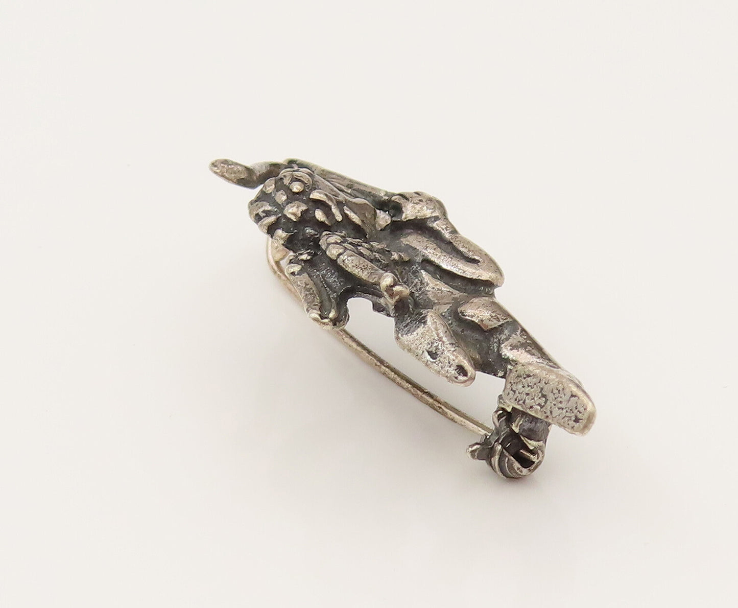 925 Sterling Silver Vintage Flying Cupid Angel Bow & Arrow Brooch Pin  BP10205
