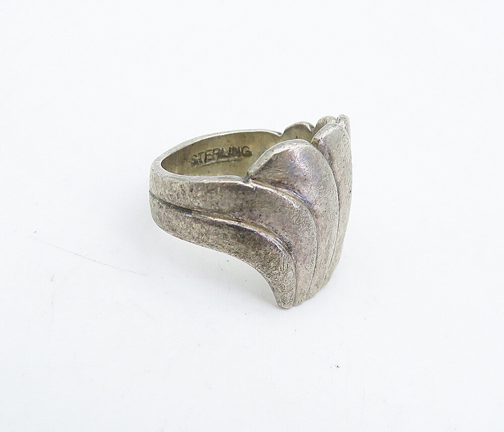 925 Sterling Silver  Vintage Modernist Designed Petite Band Ring Sz 4  RG4763