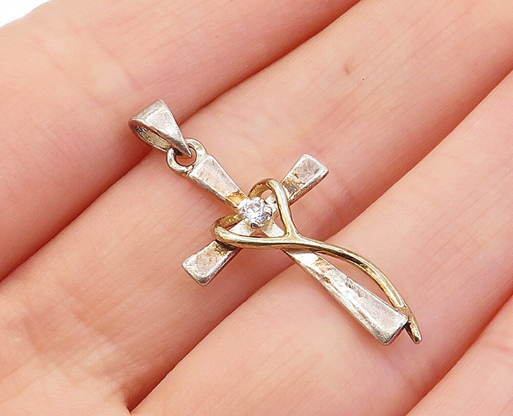 925 Sterling Silver  Vintage Cubic Zirconia Religious Cross Pendant  PT3970
