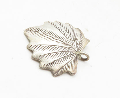 925 Sterling Silver  Vintage Floral Maple Leaf Etched Detail Pendant  PT7032