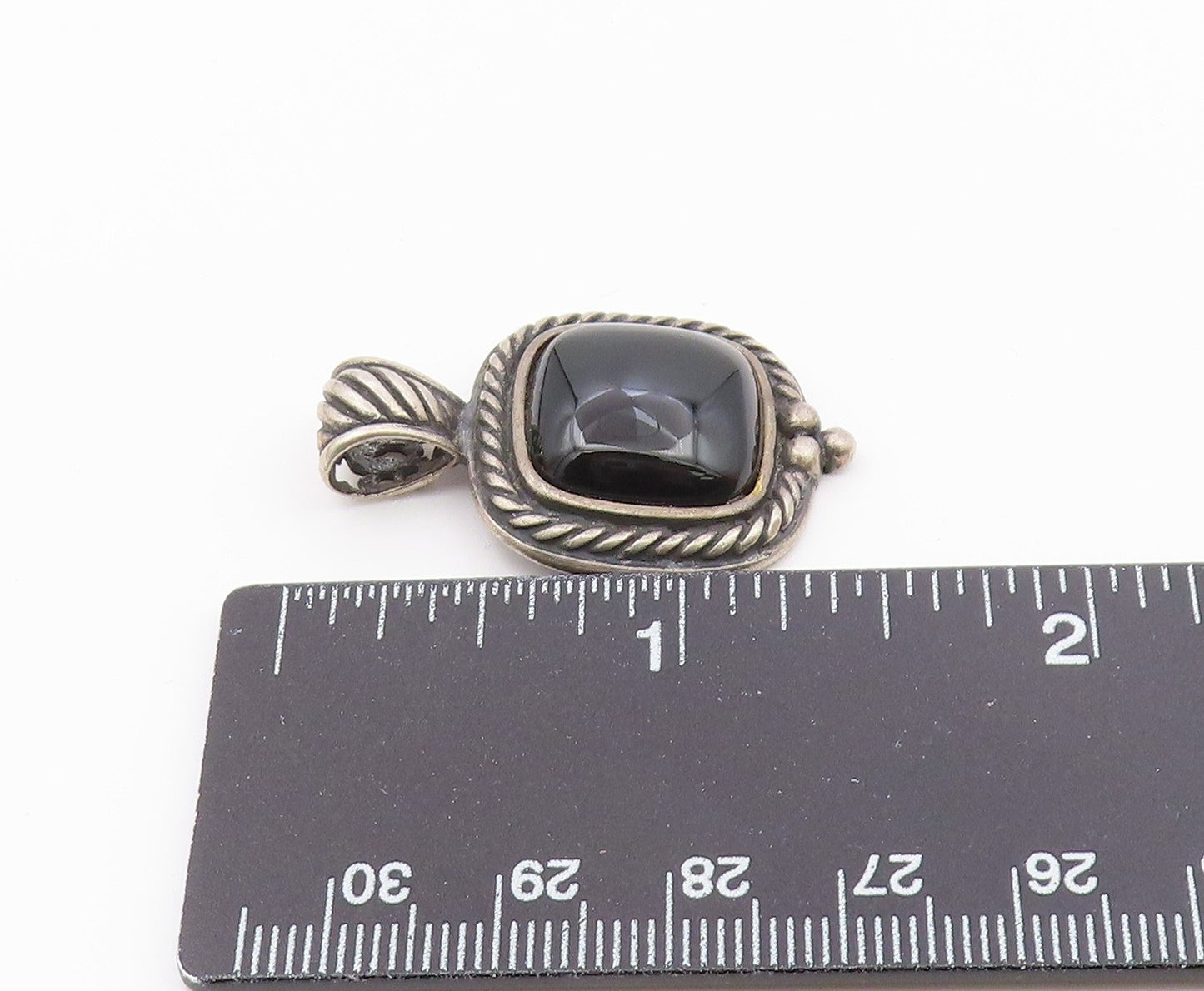 925 Sterling Silver  Vintage Cabochon Black Onyx Twist Trim Pendant  PT18560