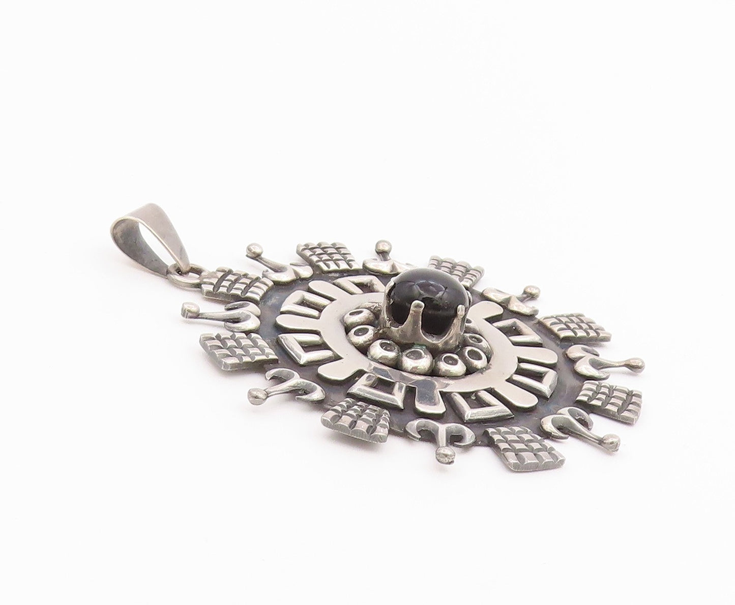925 Sterling Silver Vintage Pendant LOS BALLESTEROS Onyx Large Aztec Sun PT26375