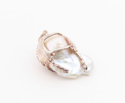 925 Sterling Silver Vintage Pendant Mother Of Pearl With Holding Crab  PT26189