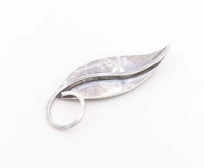 925 Sterling Silver  Vintage Dark Tone Single Leaf Motif Brooch Pin  BP3696