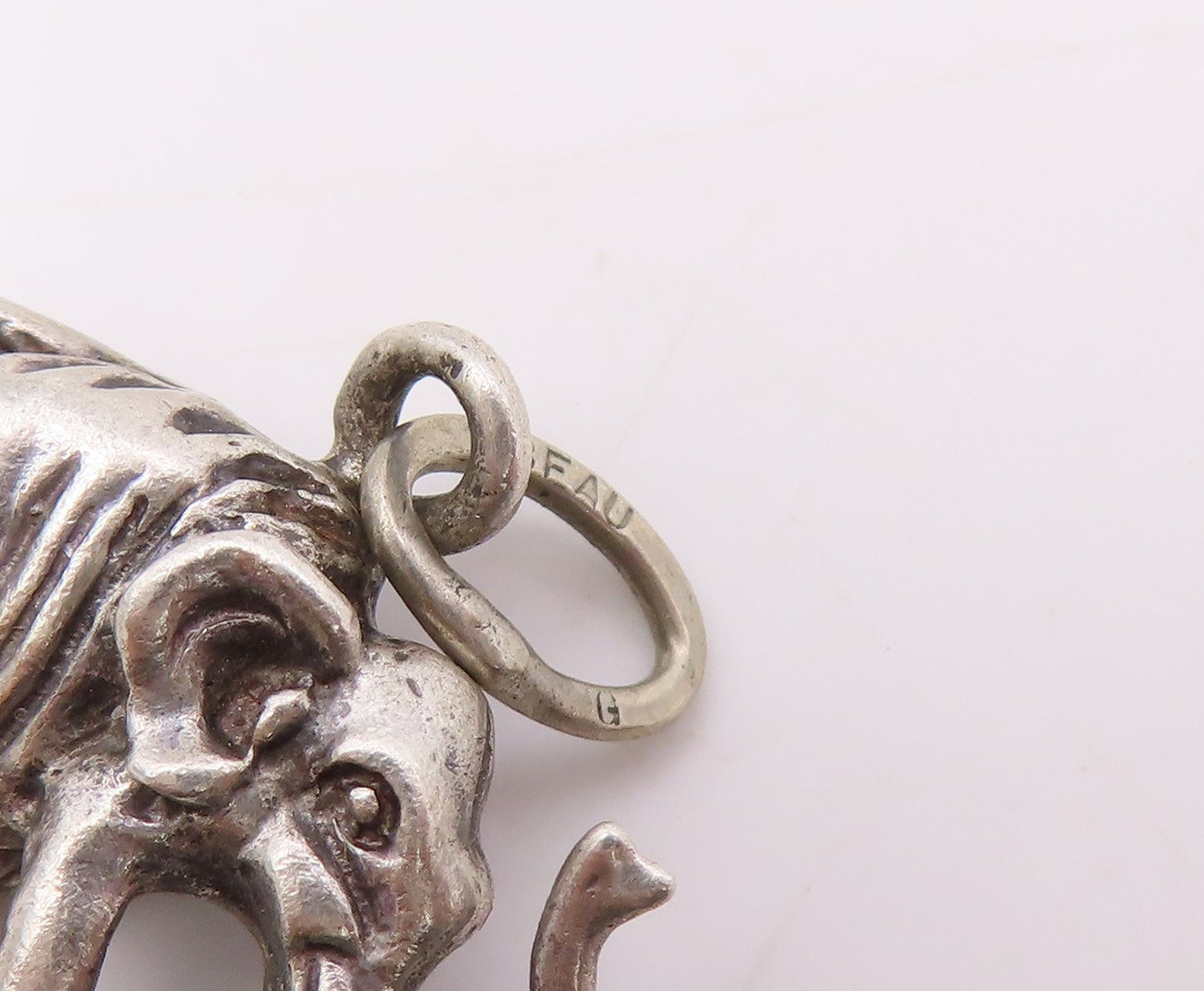 925 Sterling Silver Vintage Pendant Carved Good Luck Elephant Charm  PT25392