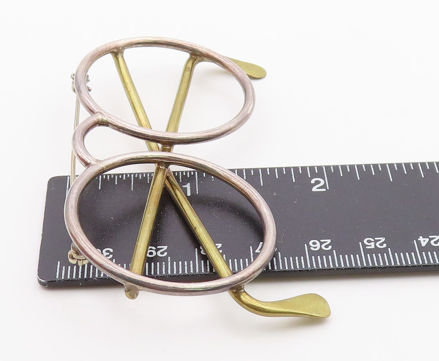 925 Sterling Silver  Vintage Two Tone Eye Glasses Motif Brooch Pin  BP8221