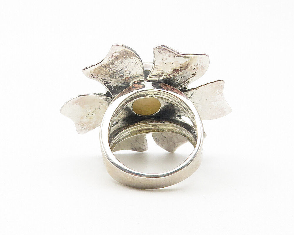 925 Sterling Silver  Mother Of Pearl Flower Motif Cocktail Ring Sz 7  RG11204