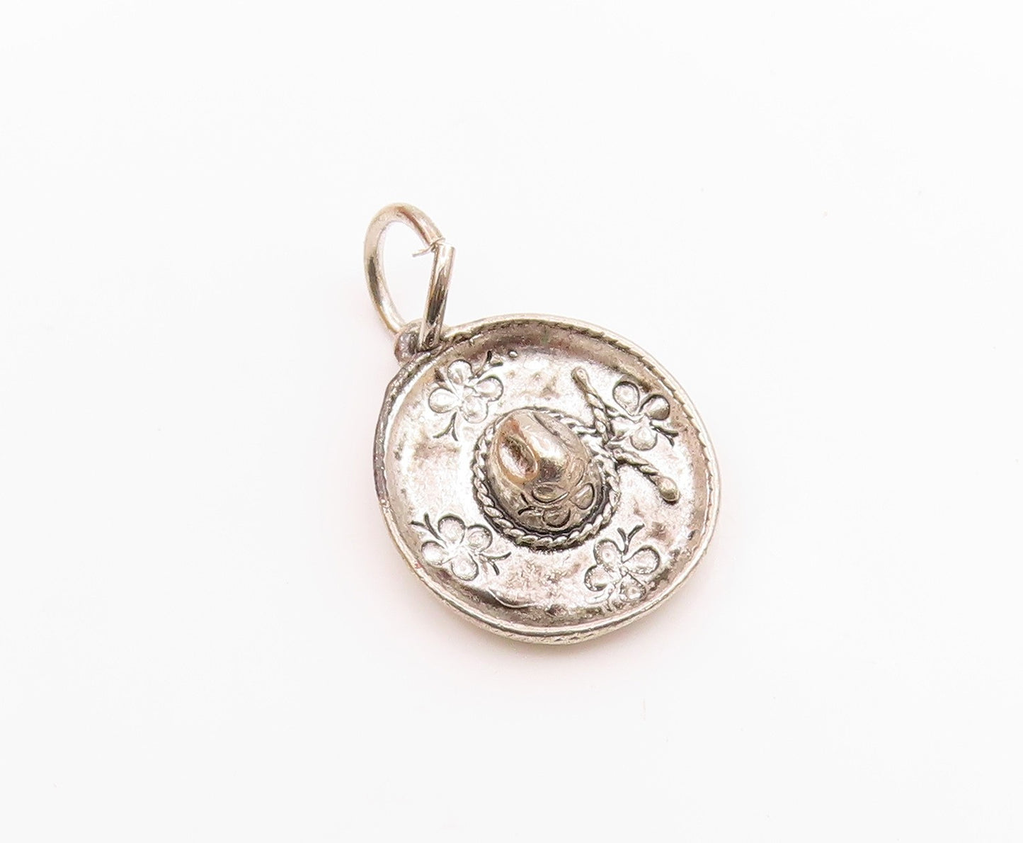 925 Sterling Silver  Vintage Shiny Floral Patterned Sombrero Pendant  PT16517